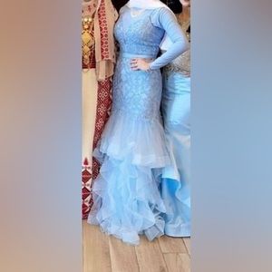 Elegant Baby Blue Lace Mermaid Dress 🦋